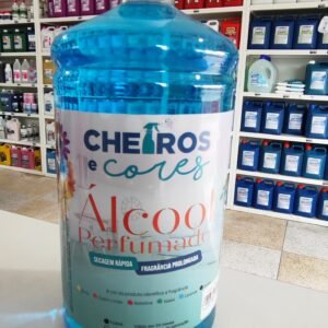 Álcool perfumado nas fragrâncias Gabatine,  Lavanda e Vinólia